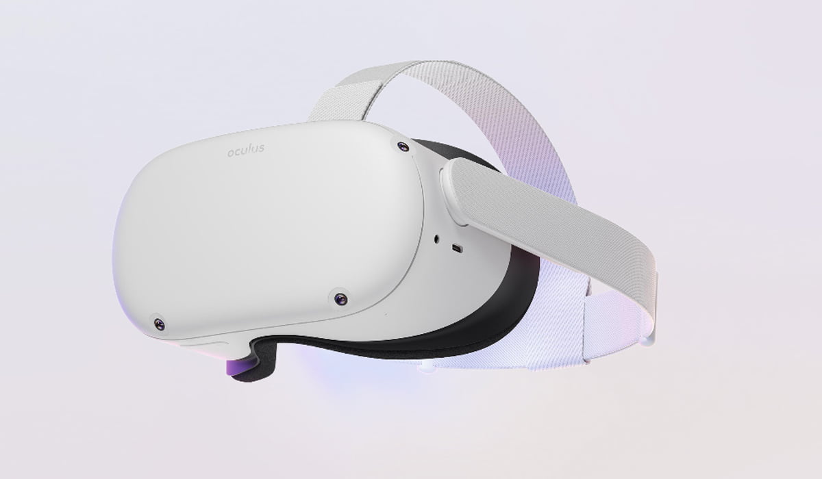 Ein Bild der VR-Brille Oculus Quest 2 von Facebook in weißer Farbe