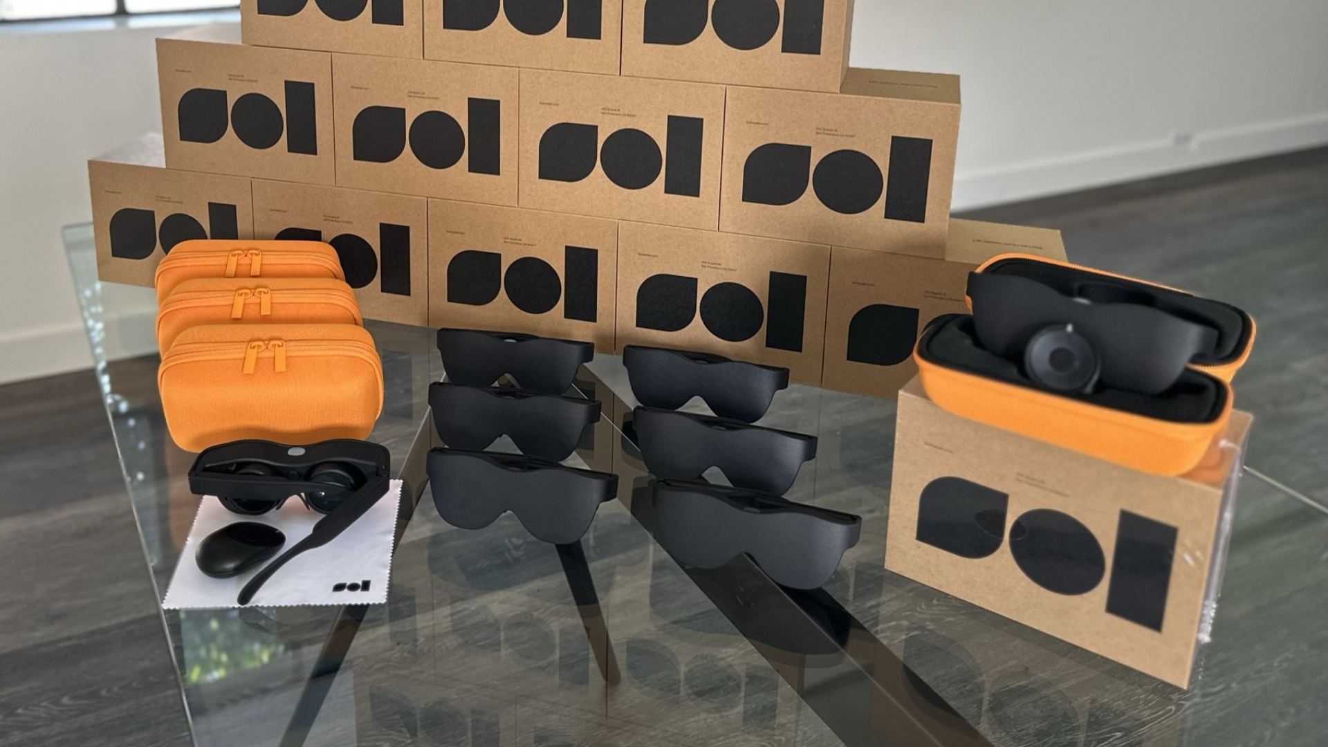 Auf der CES 2023 stellt ein Start-up die erste „VR-Brille“ mit E-Ink-Displays vor. Wie sieht die virtuelle Lese-Welt der E-Reader-Brille aus?